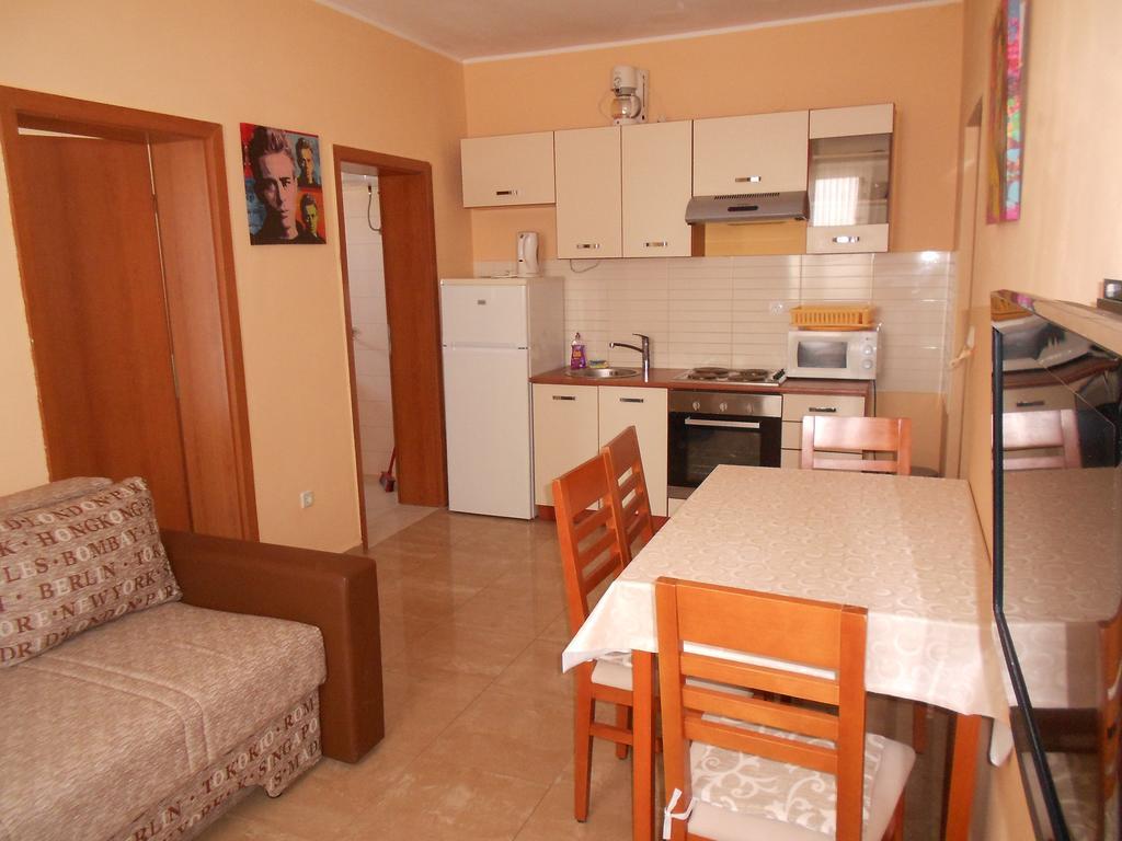 Apartments Burazer Šibenik Exteriör bild